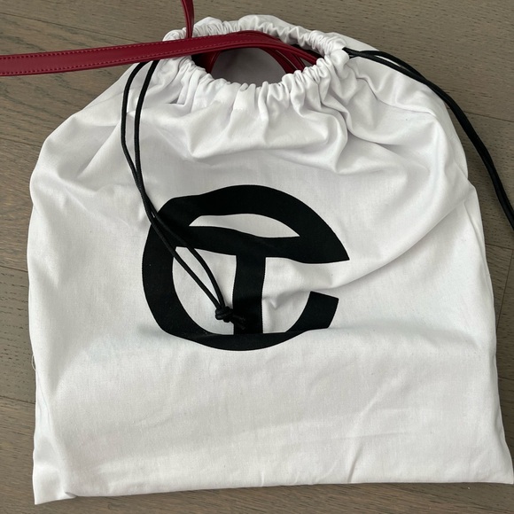 Medium Telfar Shopping Bag - Oxblood - Picture 3 of 3